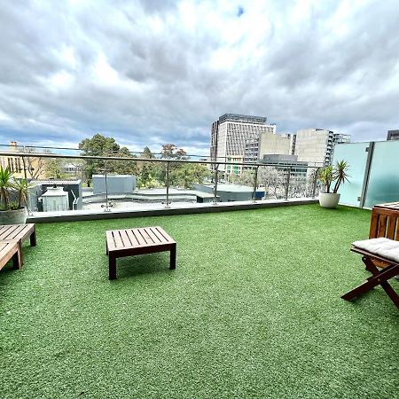 Readyset Apartments At Emerald Melbourne Luaran gambar