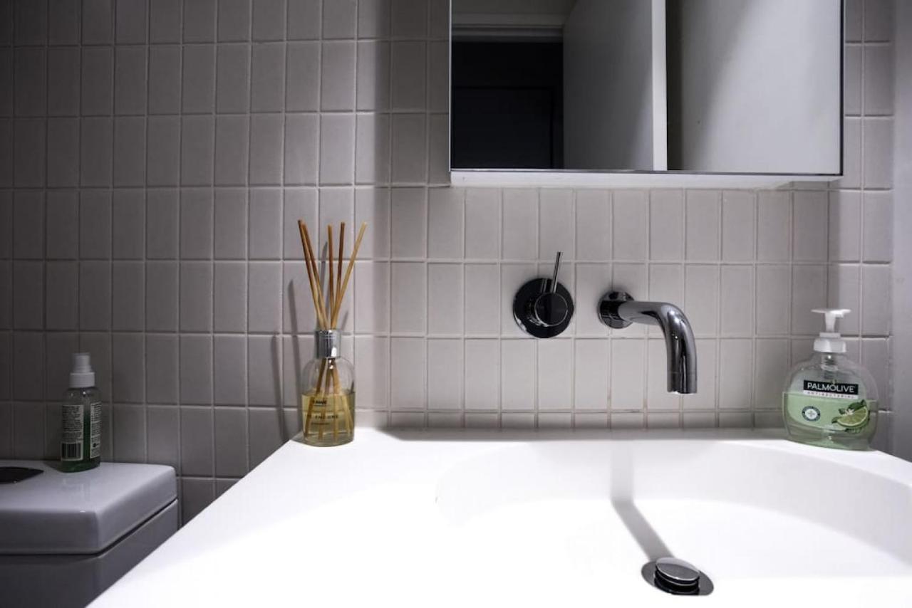 Readyset Apartments At Emerald Melbourne Luaran gambar