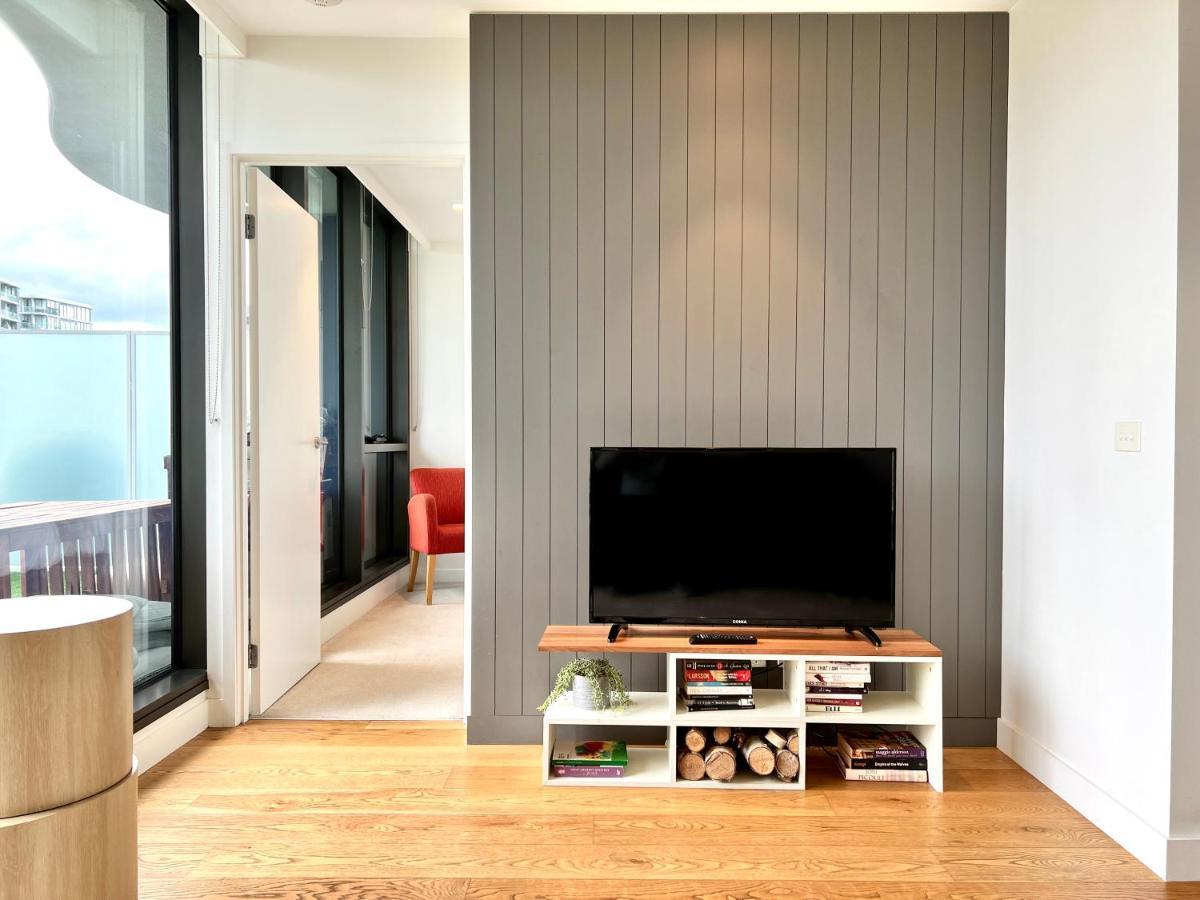 Readyset Apartments At Emerald Melbourne Luaran gambar