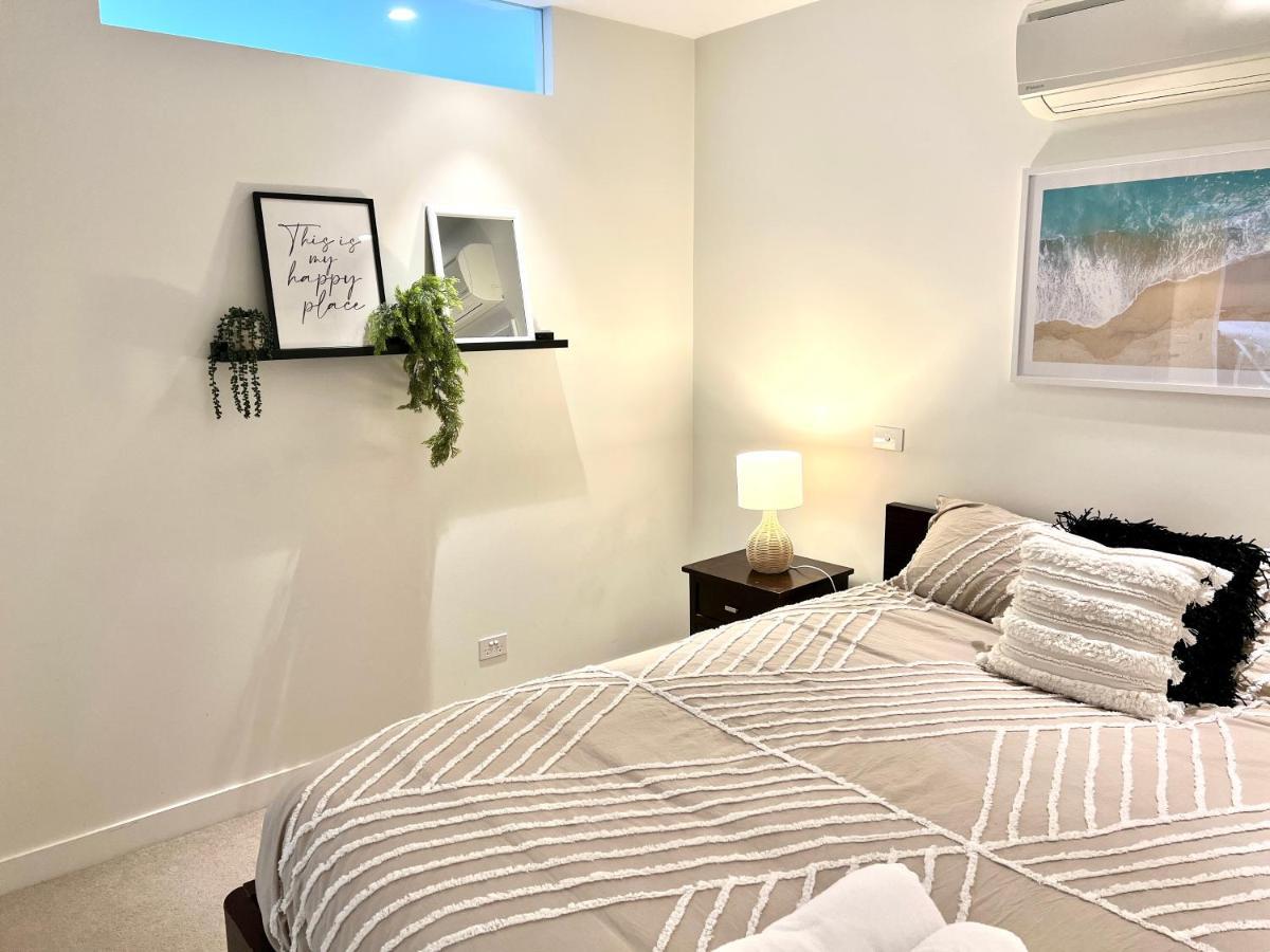 Readyset Apartments At Emerald Melbourne Luaran gambar