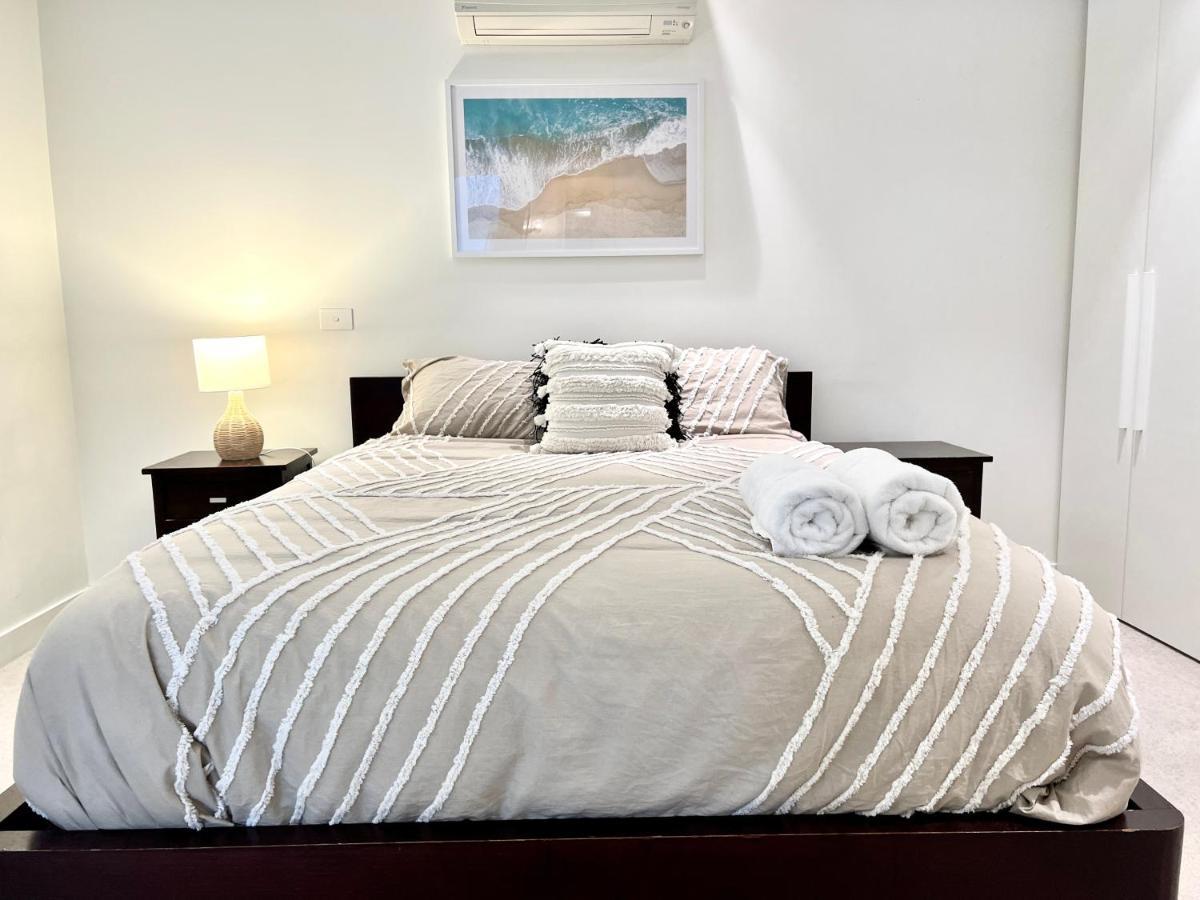 Readyset Apartments At Emerald Melbourne Luaran gambar